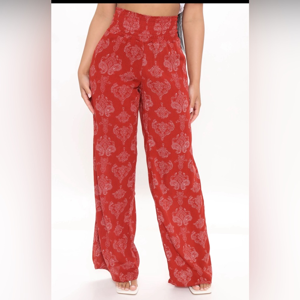 Wide Legs Pants